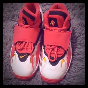 New Nike basketball tennis shoes